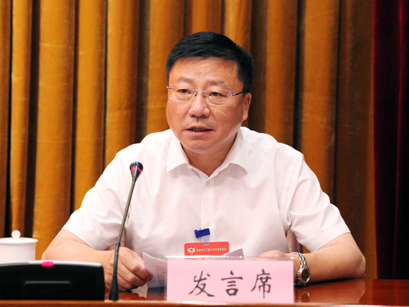 3、省政协常委王志鹏发言.jpg 3、省政协常委王志鹏发言.jpg