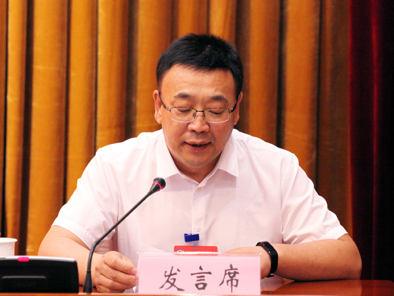 5、省政协常委项义军发言.jpg 5、省政协常委项义军发言.jpg