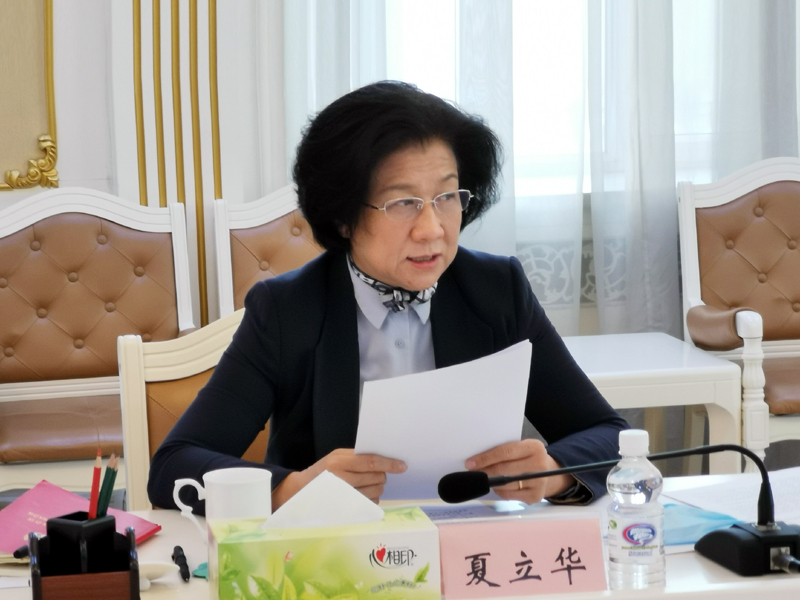 1、省政协秘书长、机关党组书记夏立华作总结讲话.jpg 1、省政协秘书长、机关党组书记夏立华作总结讲话.jpg